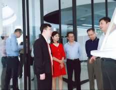 广东省工业和信息化局莅临九游体育·官方端网站-九游体育(中国)调研制造业创新中心建设情况 